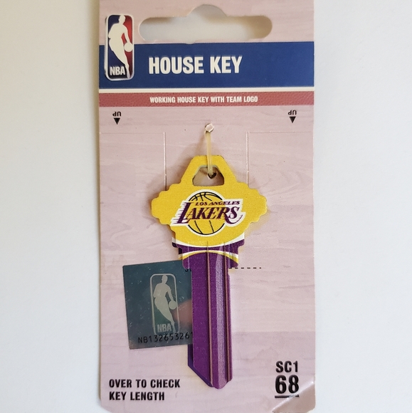 Lakers - Picture 1 of 3